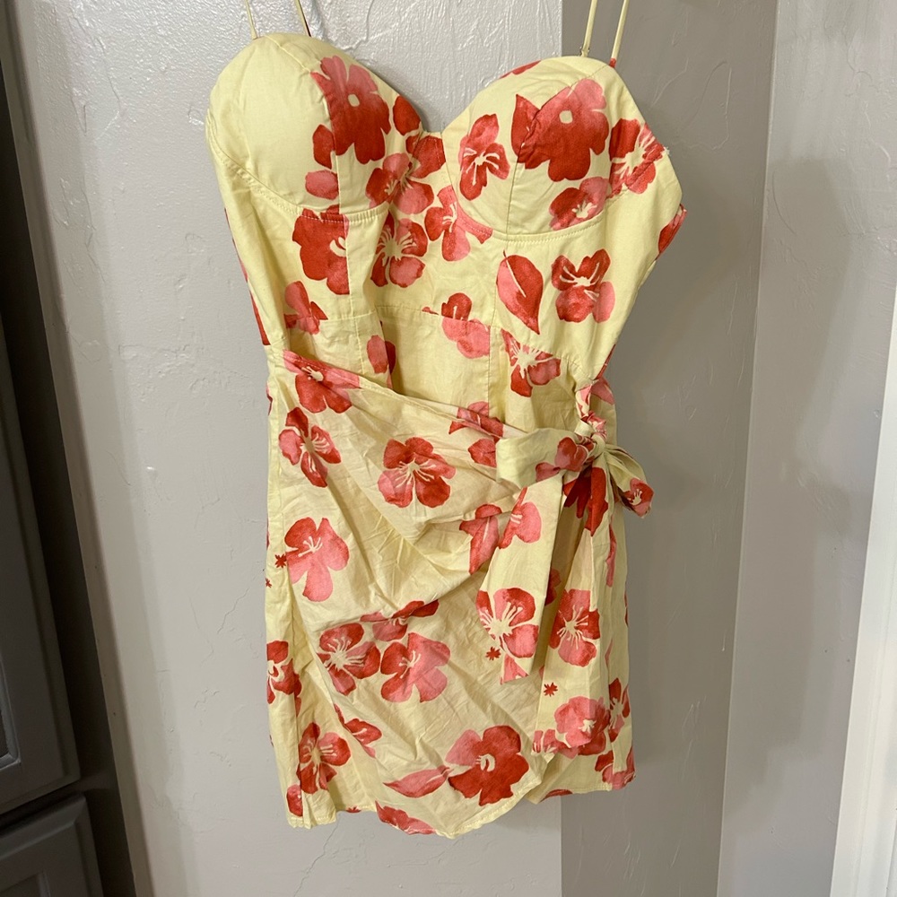 Yellow floral mini.